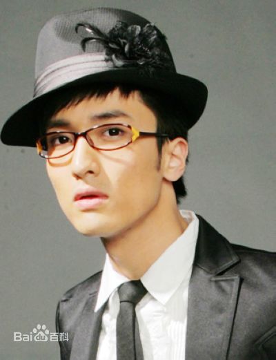 王传君(Eric Wang)上海时装周走秀照性感图片图集