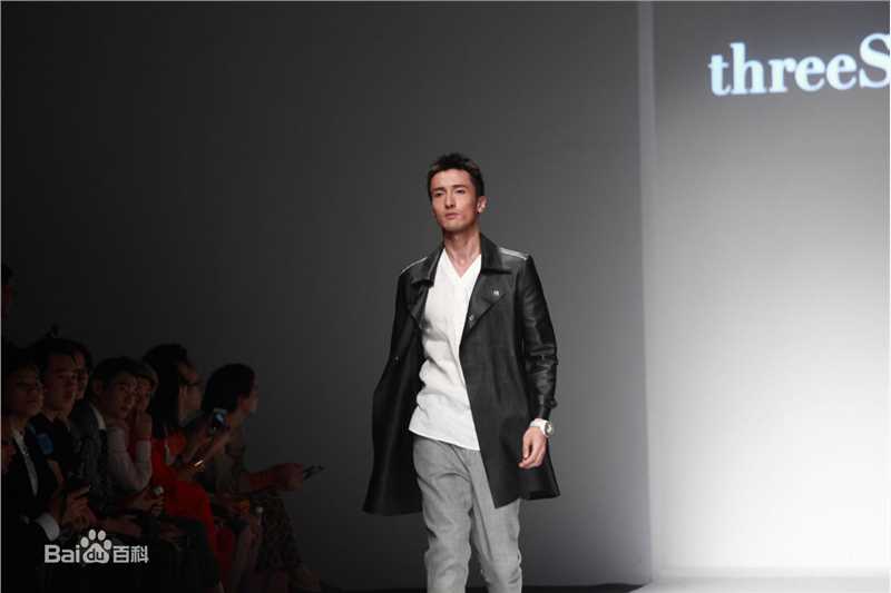 王传君(Eric Wang)上海时装周走秀照性感图片图集