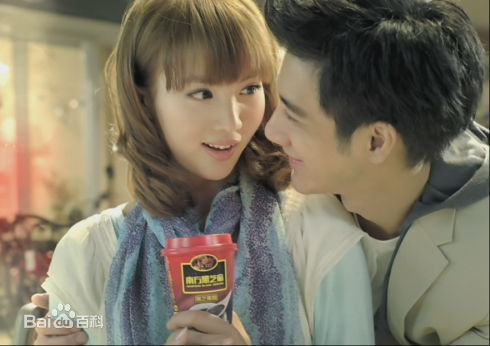 金晨(Gina)广告拍摄前后照片