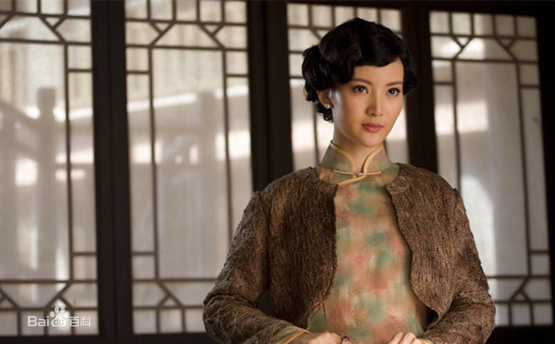 精选金晨(Gina)在《雪鹰》饰洛雪中的图册