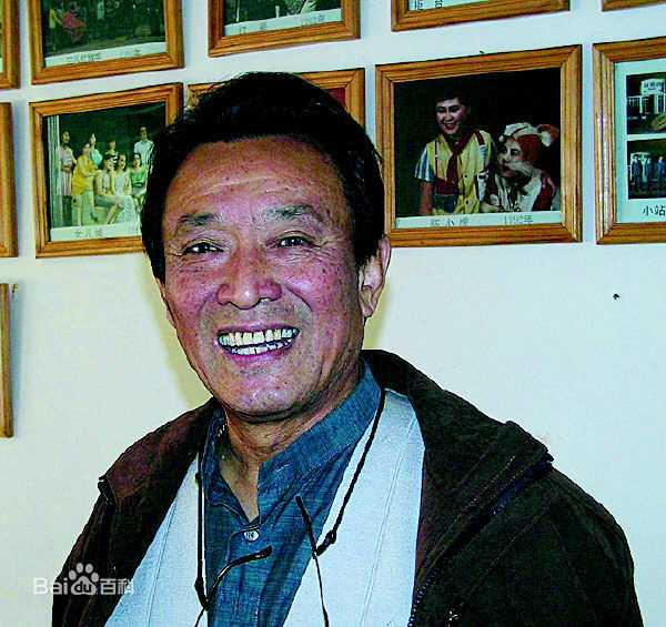 石维坚(Shi Weijian)出席活动壁纸壁纸