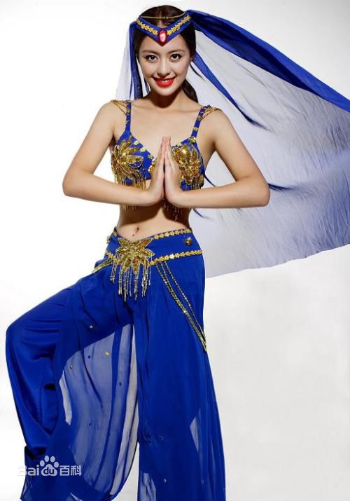 王力可(Rainbow)前后照片