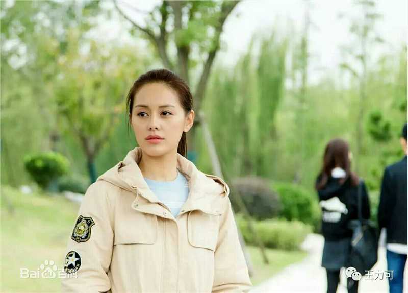 王力可(Rainbow)春天里素颜照壁纸