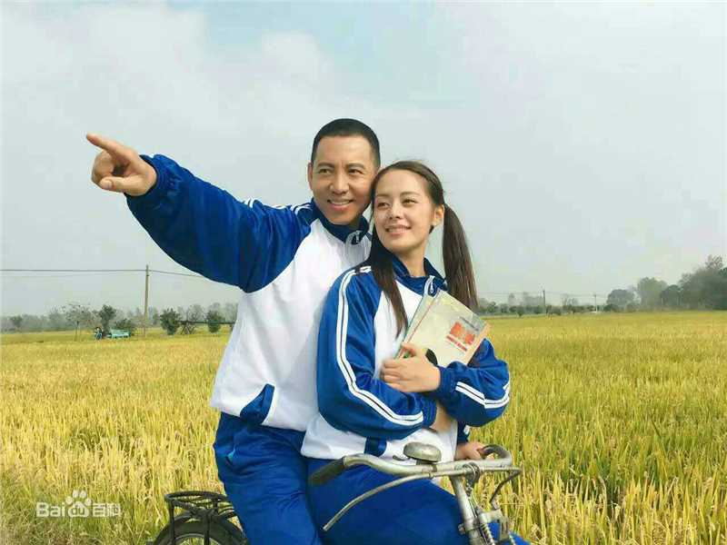 王力可(Rainbow)春天里素颜照壁纸