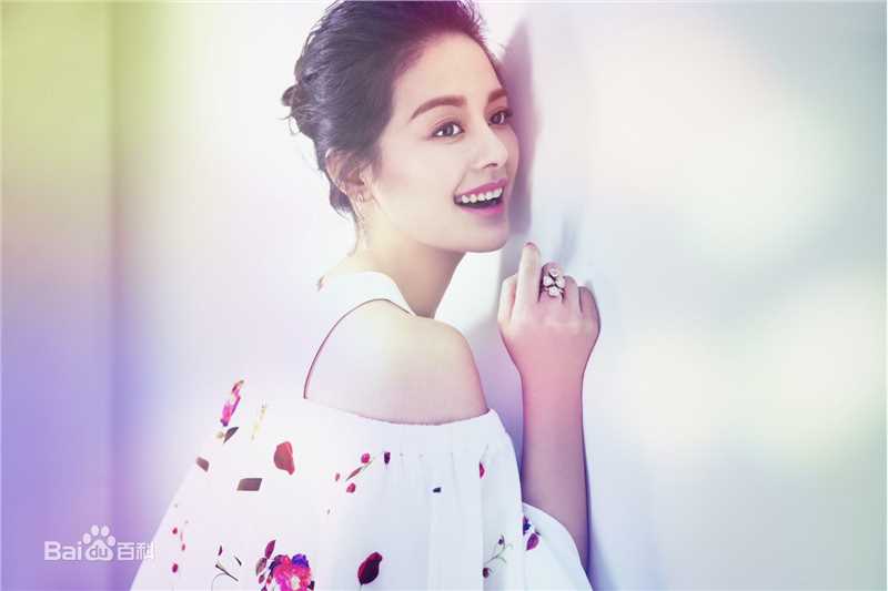 王力可(Rainbow)梦幻空间——李萍摄影系列图册