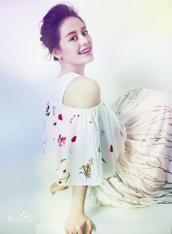 王力可(Rainbow)梦幻空间——李萍摄影系列图册