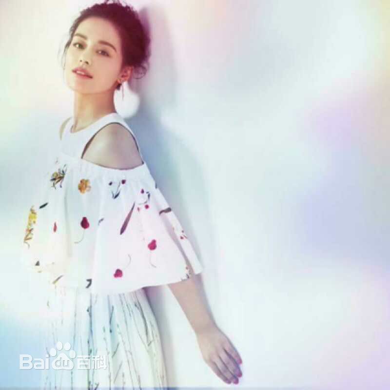 王力可(Rainbow)梦幻空间——李萍摄影系列图册