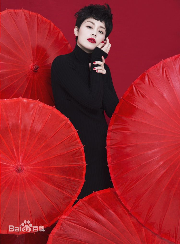 王力可(Rainbow)冷傲热情——李萍摄影系列素颜照相册