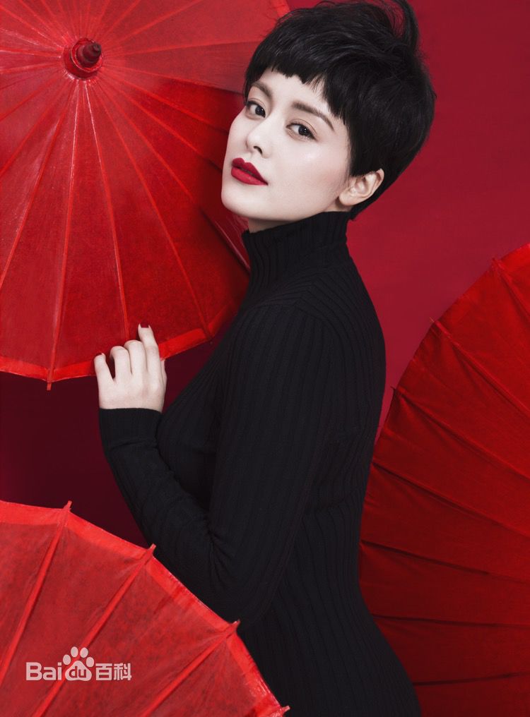 王力可(Rainbow)冷傲热情——李萍摄影系列素颜照相册