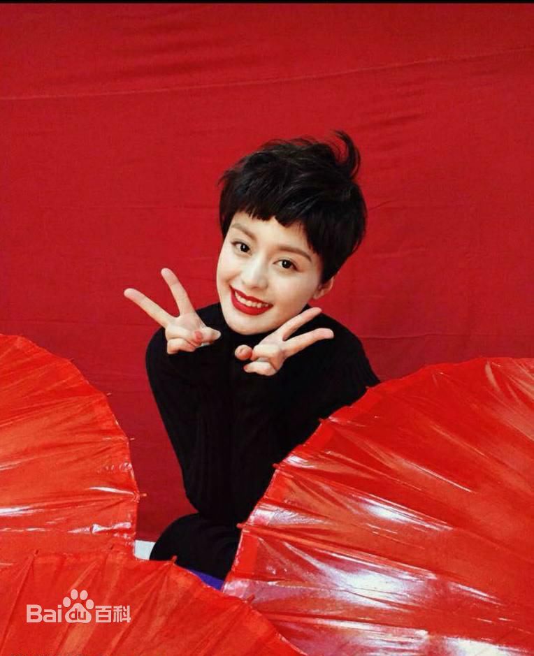 王力可(Rainbow)冷傲热情——李萍摄影系列素颜照相册