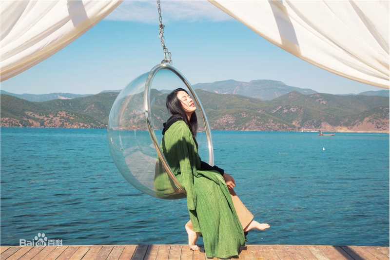 王力可(Rainbow)七彩云南之女儿国泸沽湖素颜照壁纸