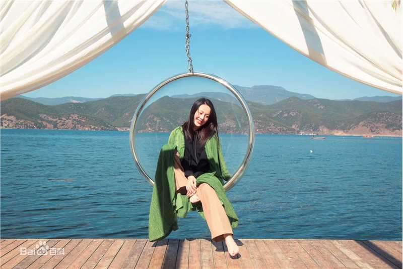 王力可(Rainbow)七彩云南之女儿国泸沽湖素颜照壁纸