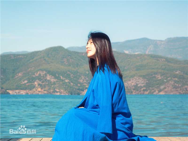 王力可(Rainbow)七彩云南之女儿国泸沽湖素颜照壁纸