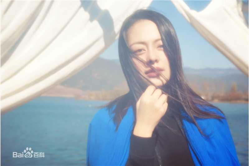 王力可(Rainbow)七彩云南之女儿国泸沽湖素颜照壁纸