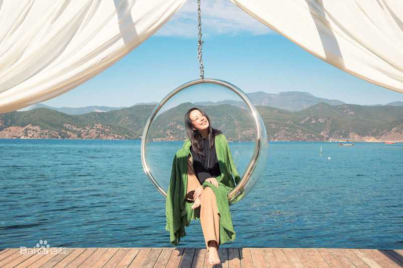 王力可(Rainbow)七彩云南之女儿国泸沽湖素颜照壁纸