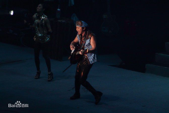 许冠杰(Samuel Hui)2010“难忘往日情”演唱会图片图集