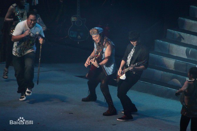 许冠杰(Samuel Hui)2010“难忘往日情”演唱会图片图集