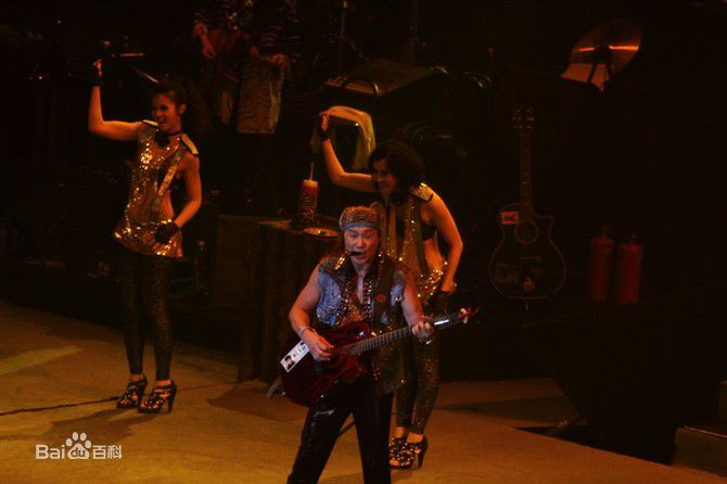 许冠杰(Samuel Hui)2010“难忘往日情”演唱会图片图集