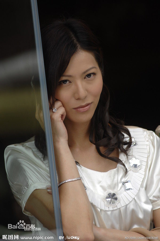 滕丽名(Joyce Tang)前后照片