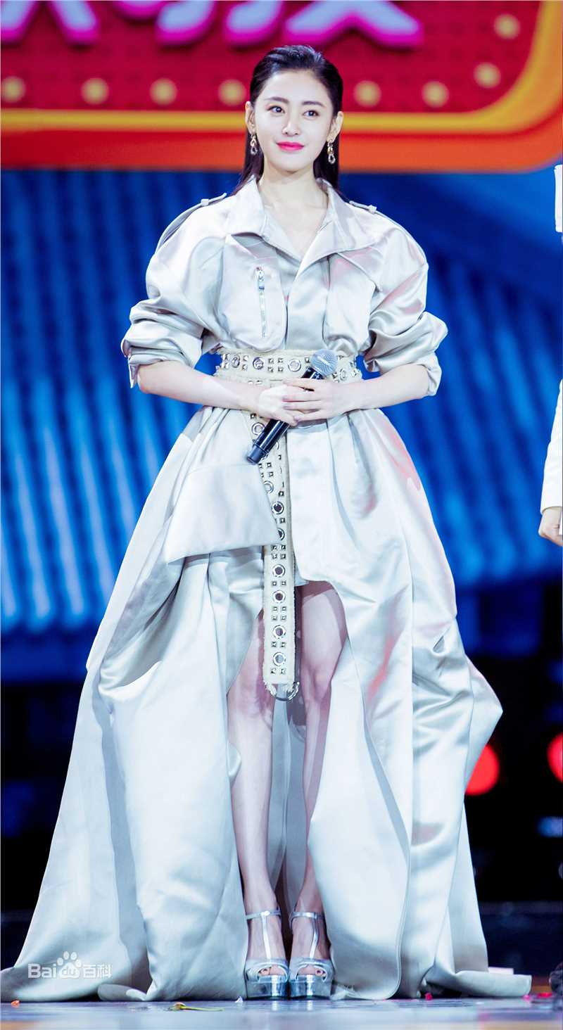 张天爱(Crystal)2016年部分活动照前后照片