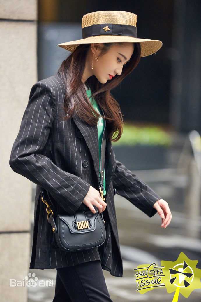 精选张慧雯(Zhang Huiwen)在《Fire Bible有范儿》中的图册