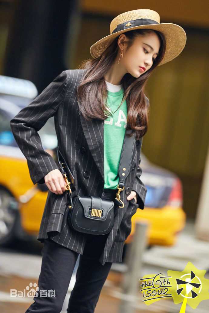 精选张慧雯(Zhang Huiwen)在《Fire Bible有范儿》中的图册