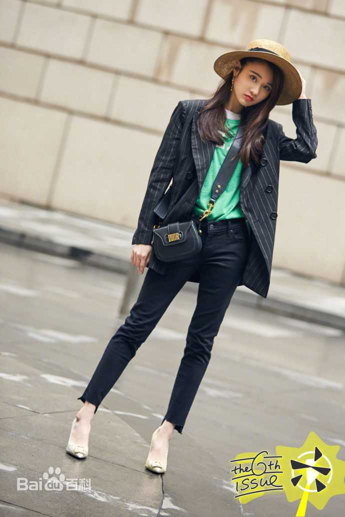 精选张慧雯(Zhang Huiwen)在《Fire Bible有范儿》中的图册