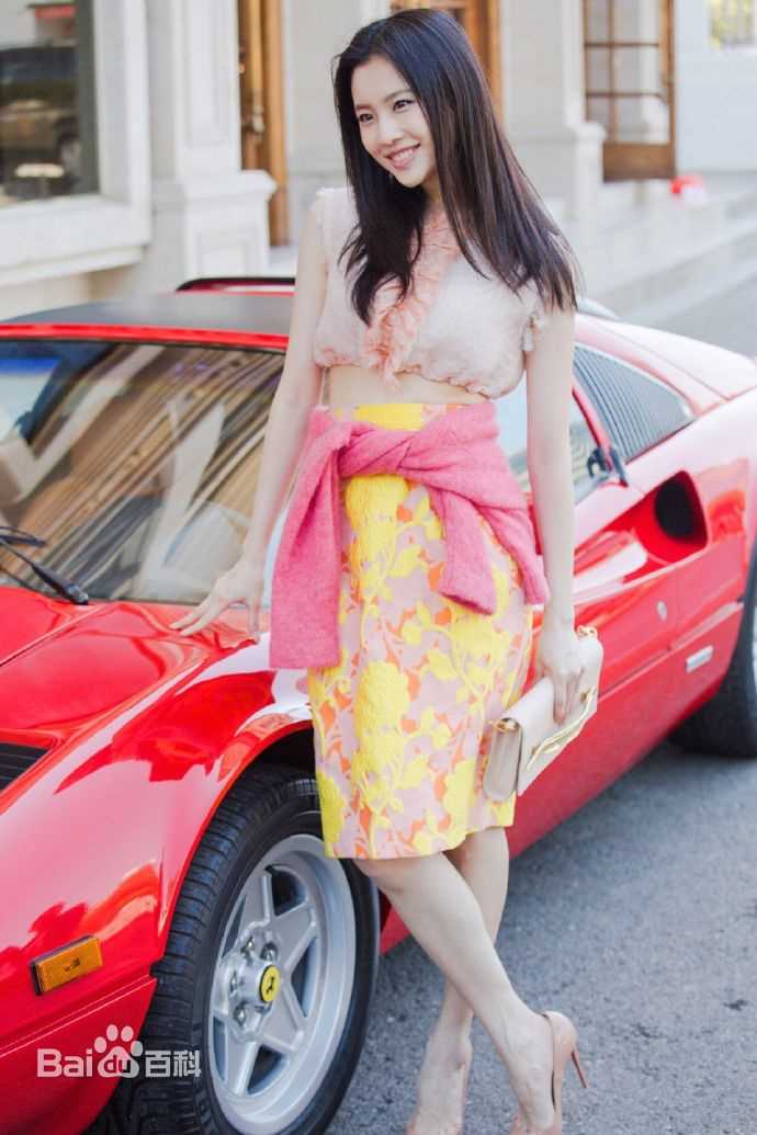 精选张慧雯(Zhang Huiwen)在《Fire Bible有范儿》中的图册