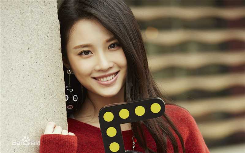 精选张慧雯(Zhang Huiwen)在《Fire Bible有范儿》中的图册