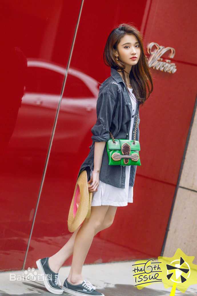 精选张慧雯(Zhang Huiwen)在《Fire Bible有范儿》中的图册