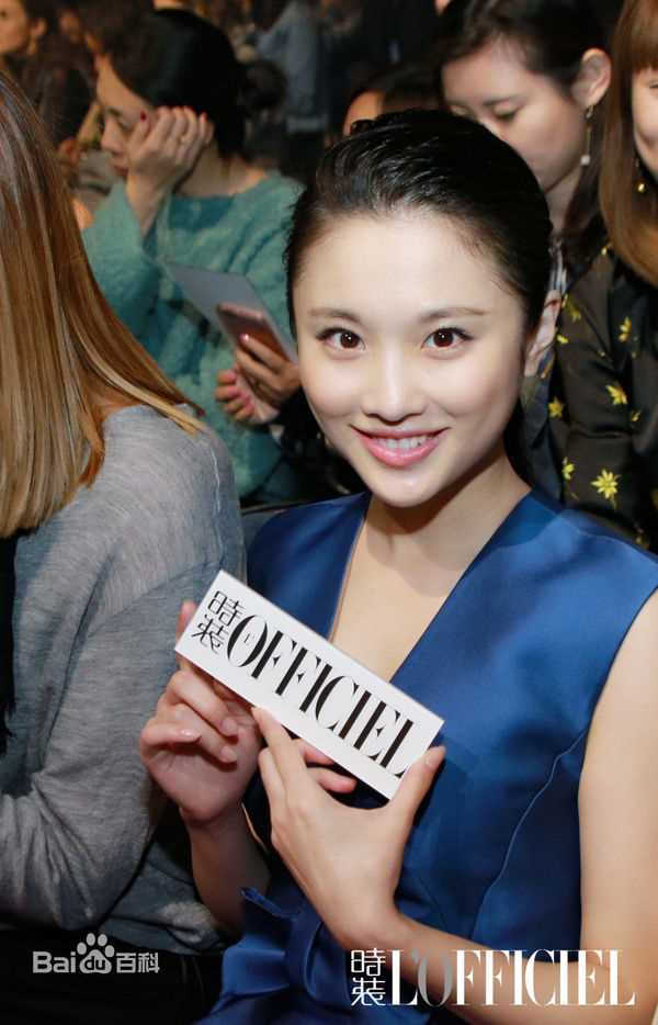 张慧雯(Zhang Huiwen)巴黎时装周壁纸壁纸