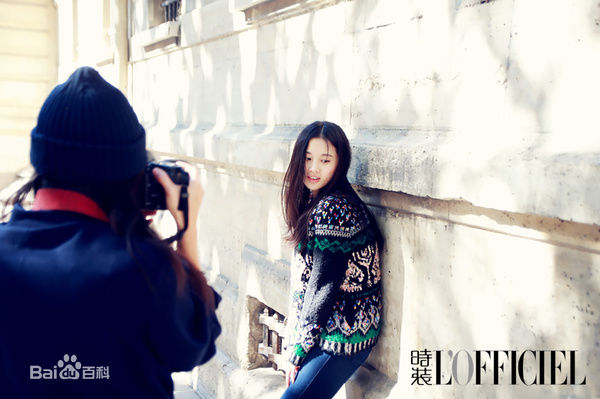 张慧雯(Zhang Huiwen)巴黎街拍图片图集
