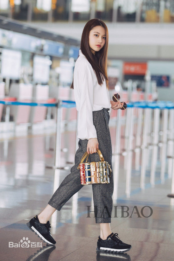 张慧雯(Zhang Huiwen)米兰时装周生活照相册