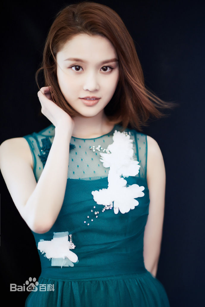 张慧雯(Zhang Huiwen)出席活动性感图片壁纸