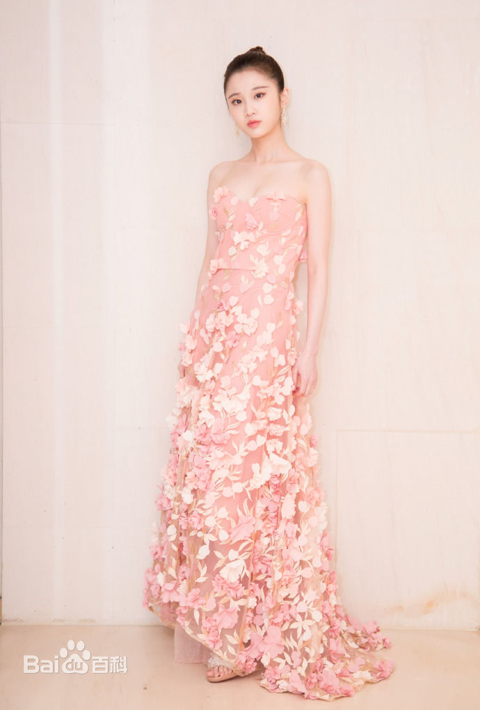 张慧雯(Zhang Huiwen)微博时尚盛典图片图册