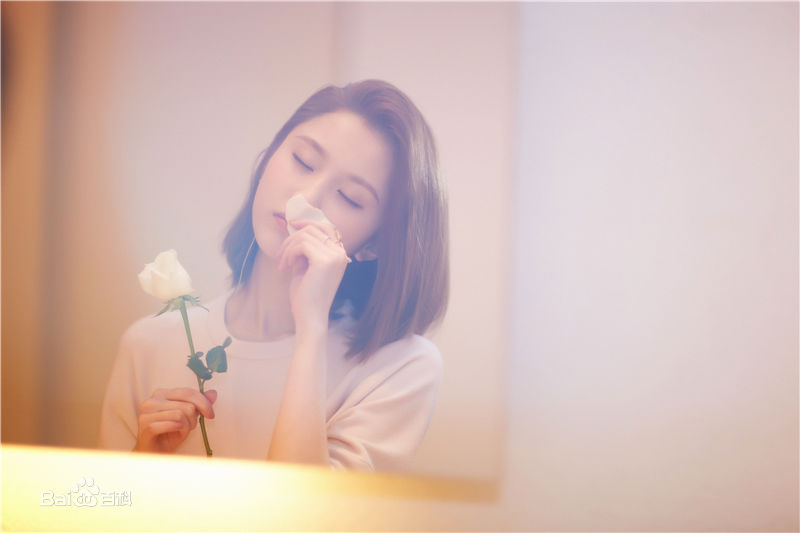 张慧雯(Zhang Huiwen)Men's Uno Young周年派对壁纸壁纸