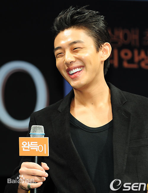 最新刘亚仁(Yoo Ah In、ユアイン)精彩图册