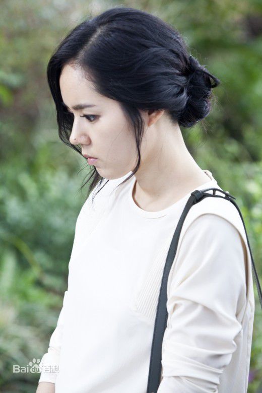 韩佳人(Han Ga In)影视形象性感图片壁纸