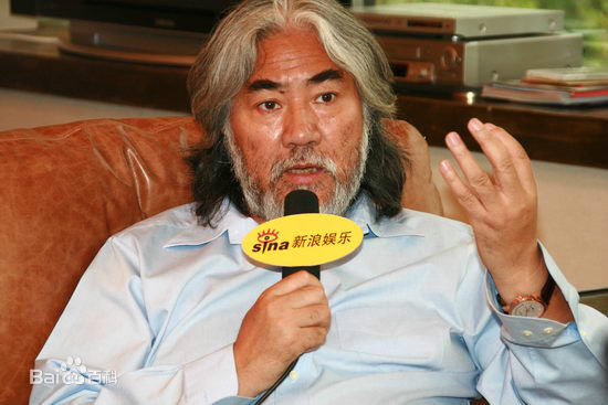 张纪中前后照片