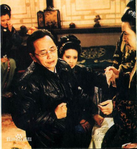 最全王扶林(Wang Fulin)在与《红楼梦》剧组中的壁纸