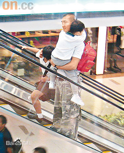 卢惠光(Kenneth Lo)生活照前后照片