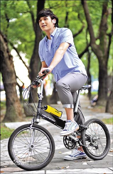 倪安东(Anthony Neely)广告代言照壁纸壁纸