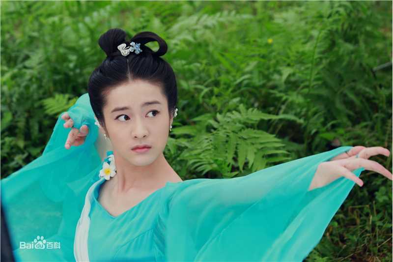 张雪迎(Sophie)在《青丘狐传说》饰翁红亭中的