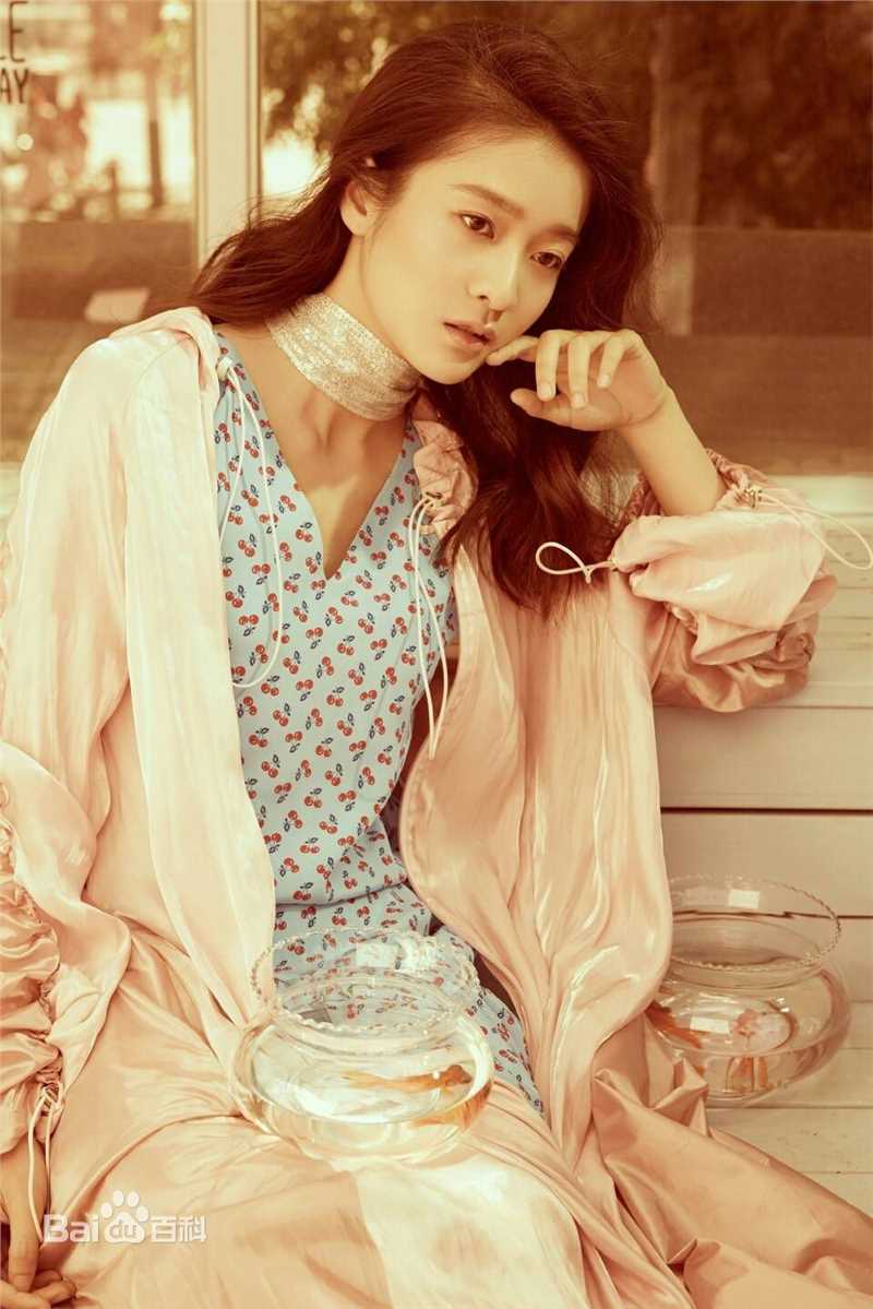 张雪迎(Sophie)时尚优咖素颜照相册