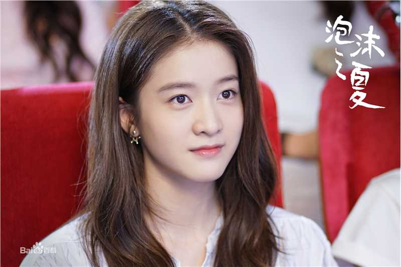 最全张雪迎(Sophie)在《泡沫之夏》尹夏沫中的相册