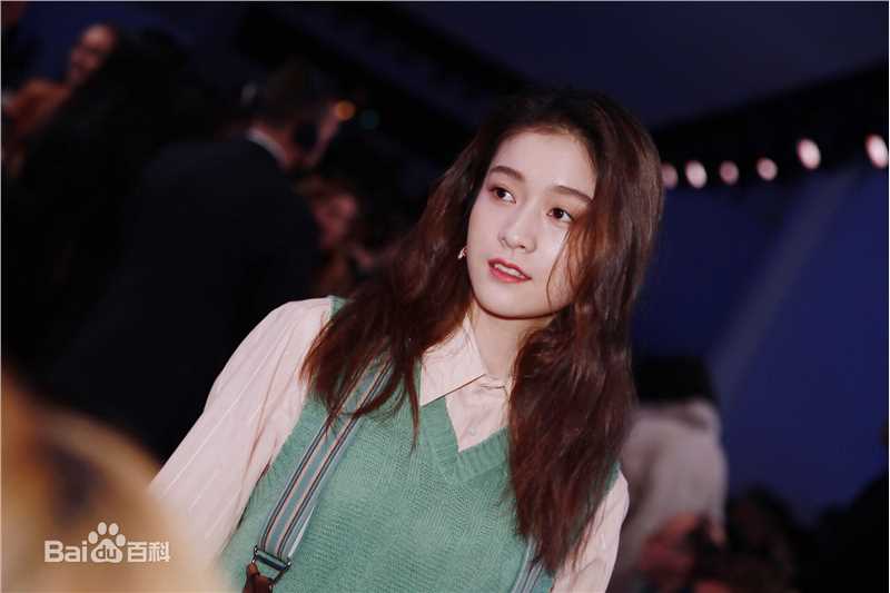 张雪迎(Sophie)米兰素颜照相册