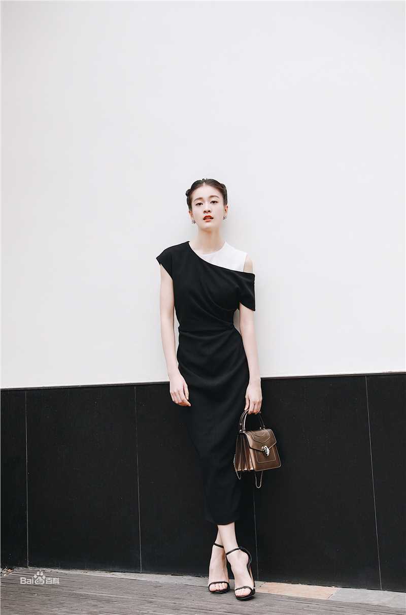 张雪迎(Sophie)米兰素颜照相册