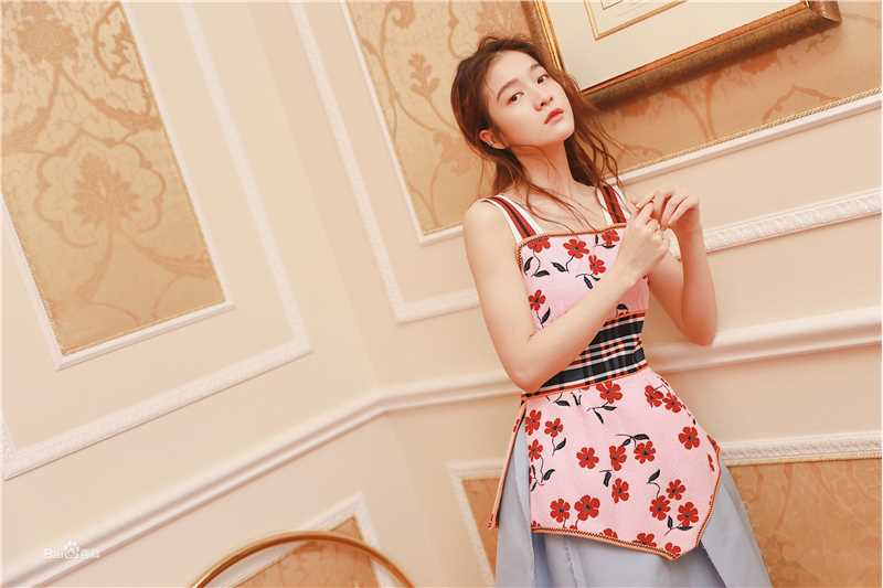 张雪迎(Sophie)米兰素颜照相册