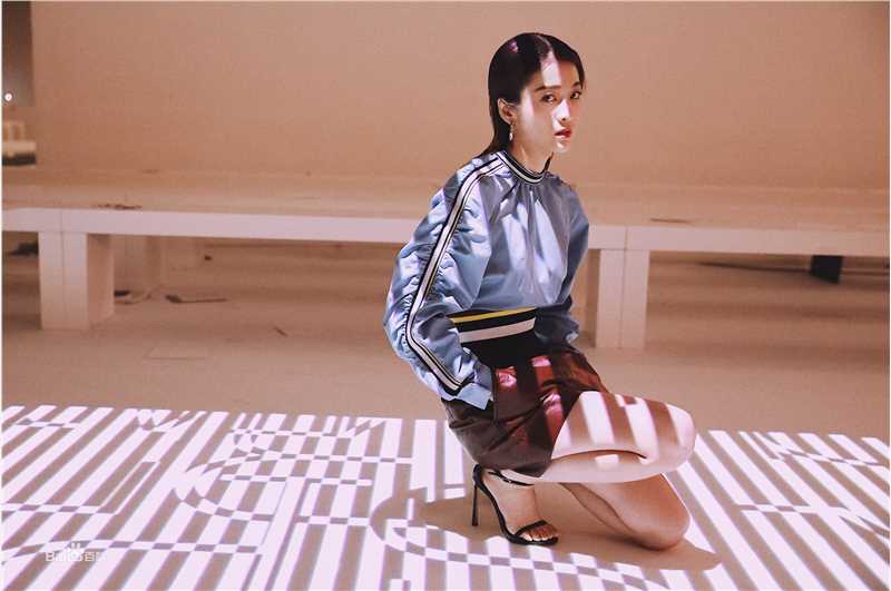 张雪迎(Sophie)米兰素颜照相册