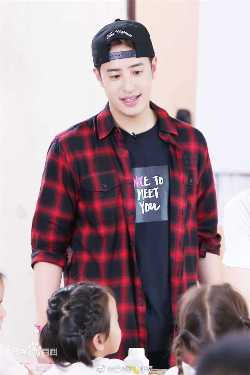 潘玮柏(Wilber Pan)宣传照壁纸壁纸